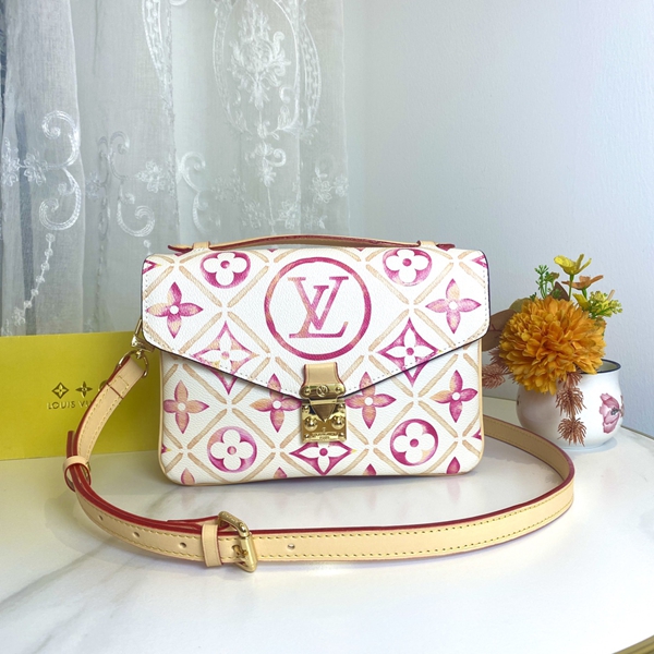 ルイヴィトンバッグ背面デザイン